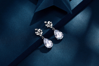 首飾 耳釘 戒指 手鏈 項鏈 深色底 圣誕首飾