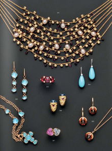 精美的古董珠寶首飾